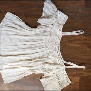 American eagle medium white top